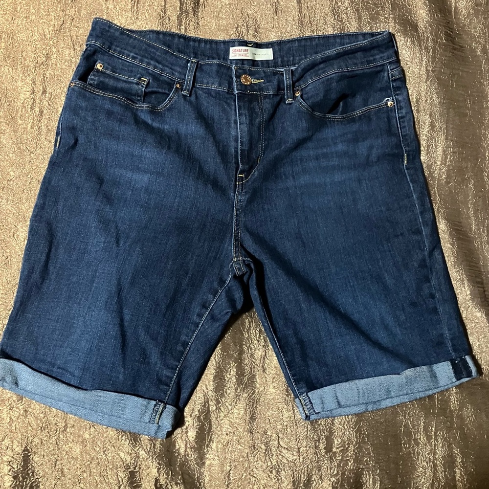 Signature by Levi Strauss Shorts